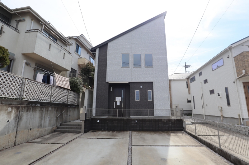 横浜市瀬谷区二ツ橋町 中古戸建