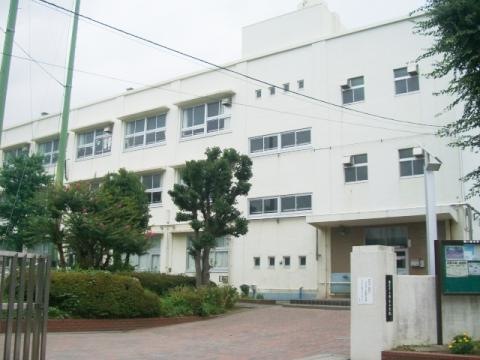 横浜市立鶴ヶ峰中学校