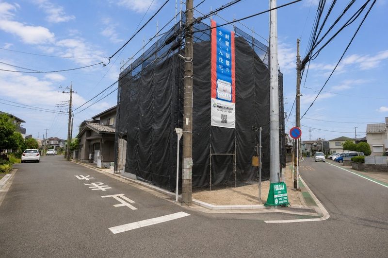 前面道路含む現地外観